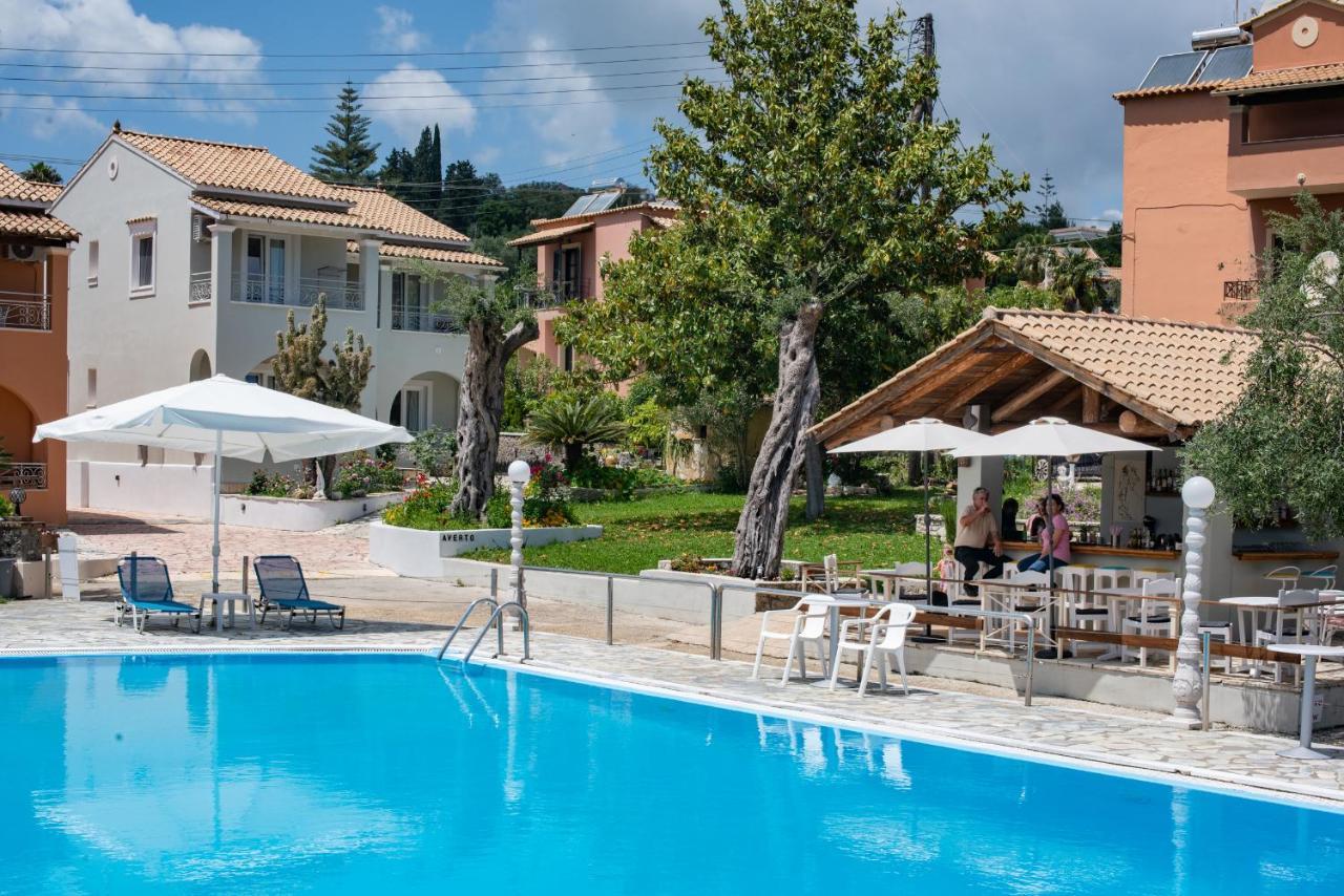 Averto Corfu Apartments Dassia  Bagian luar foto